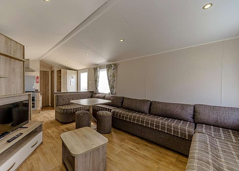 Riverside Holiday Village