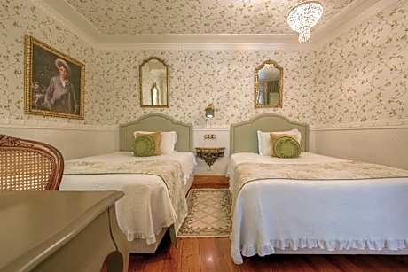 Double Room with City and River View