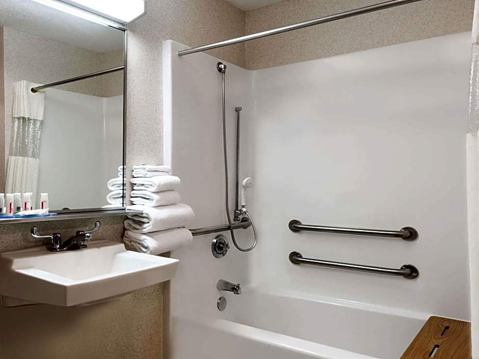 Baymont by Wyndham Columbus/Rickenbacker