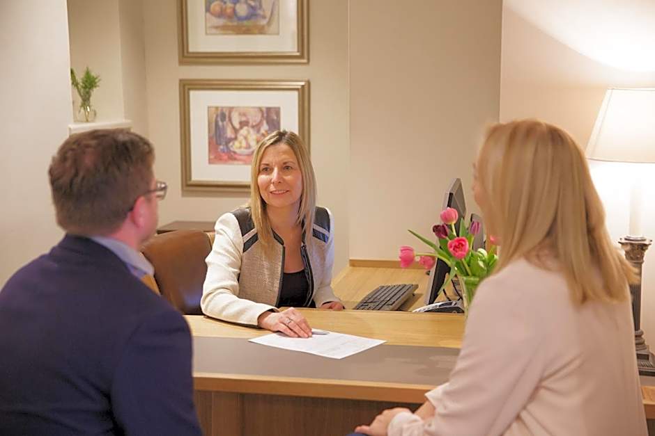 Greenhills Country Hotel