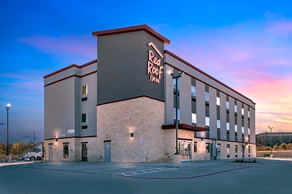 Red Roof Inn Hutchins