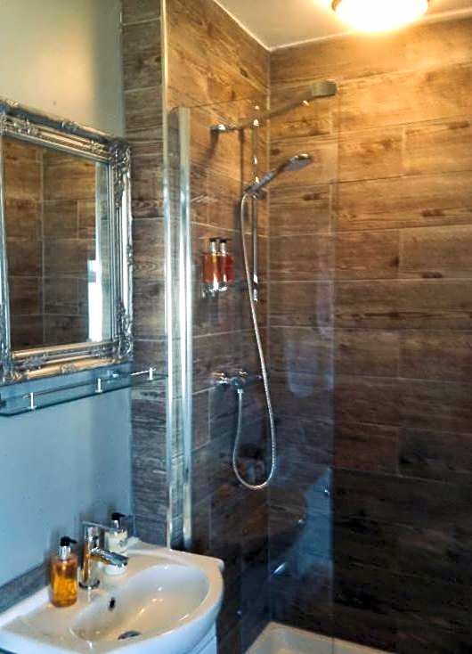 The White House Hotel