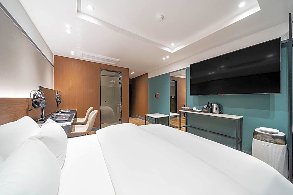 Jecheon The Wall Hotel