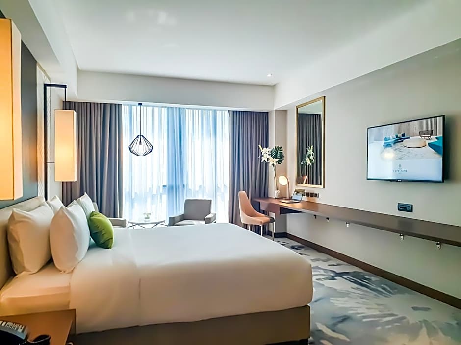 The Excelsior Hotel Las Piñas