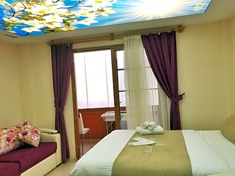 Triple Room with Lake View