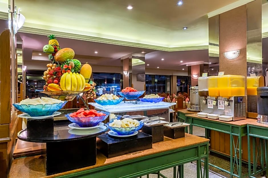 Bangkok Palace Hotel