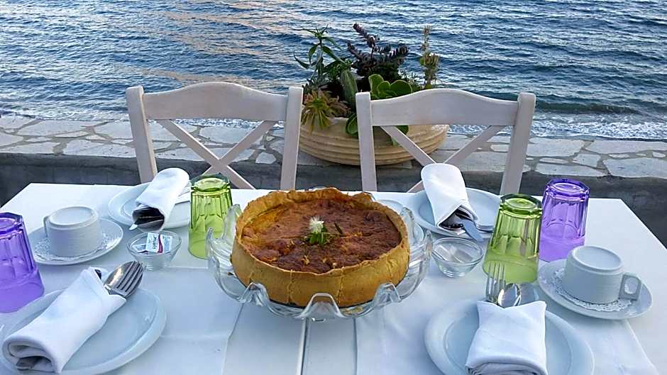 MasouriBlu Boutique Hotel