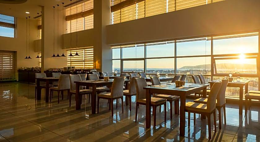 Parion Hotel