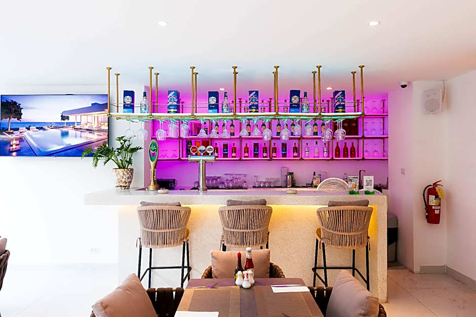 The One Hotel Bay Breeze Pattaya