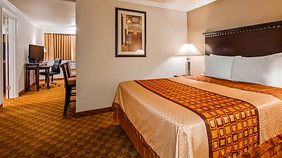 Lompoc Valley Inn and Suites