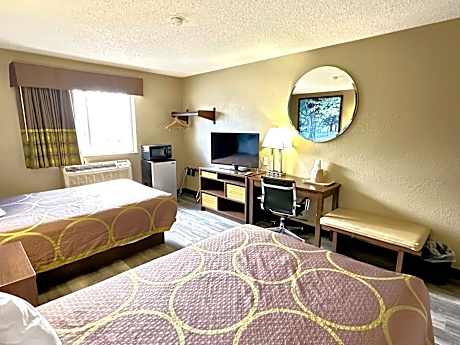 Suite with Two Double Beds - Non-Smoking