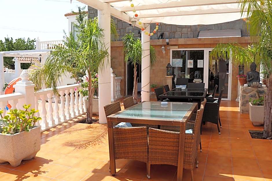 Hotel Casa Día y Noche