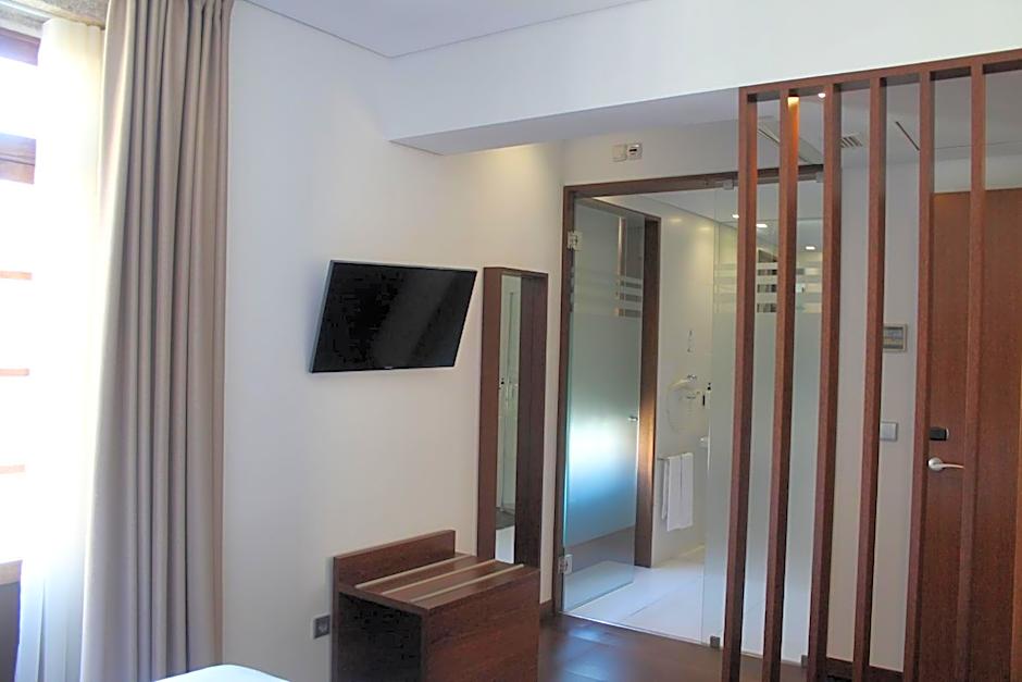 Oca Ribeira do Porto Hotel