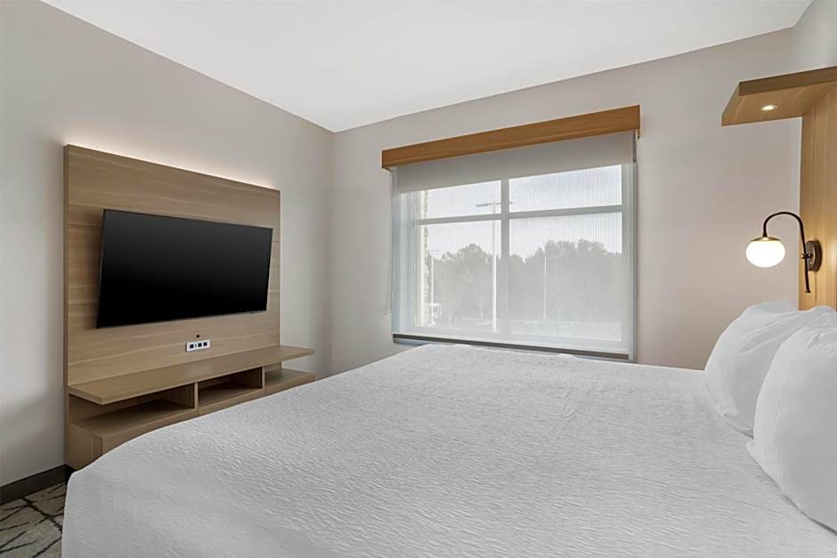 Best Western Plus Rose City Conference Center Inn