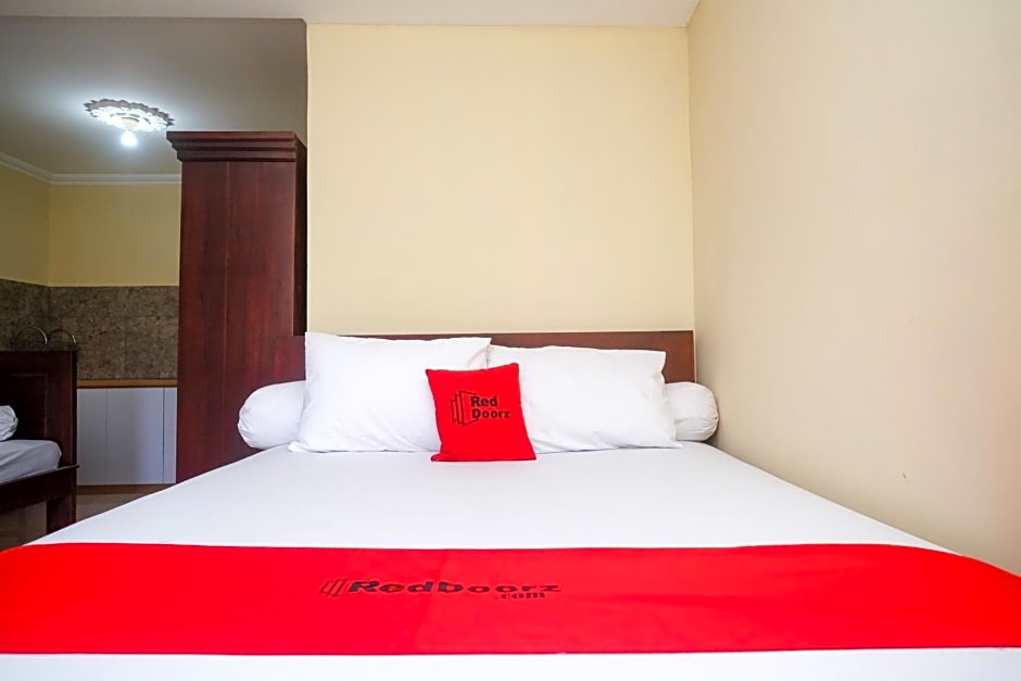 RedDoorz near Candi Ratu Boko 2