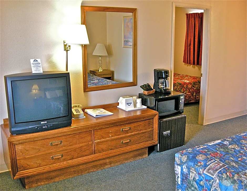 Days Inn by Wyndham Burns