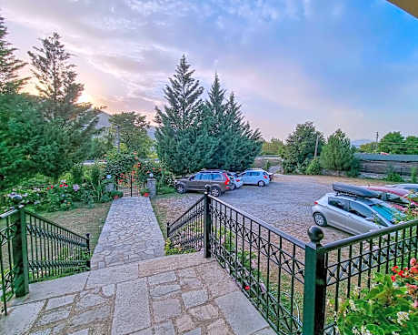 Economy Quadruple Room