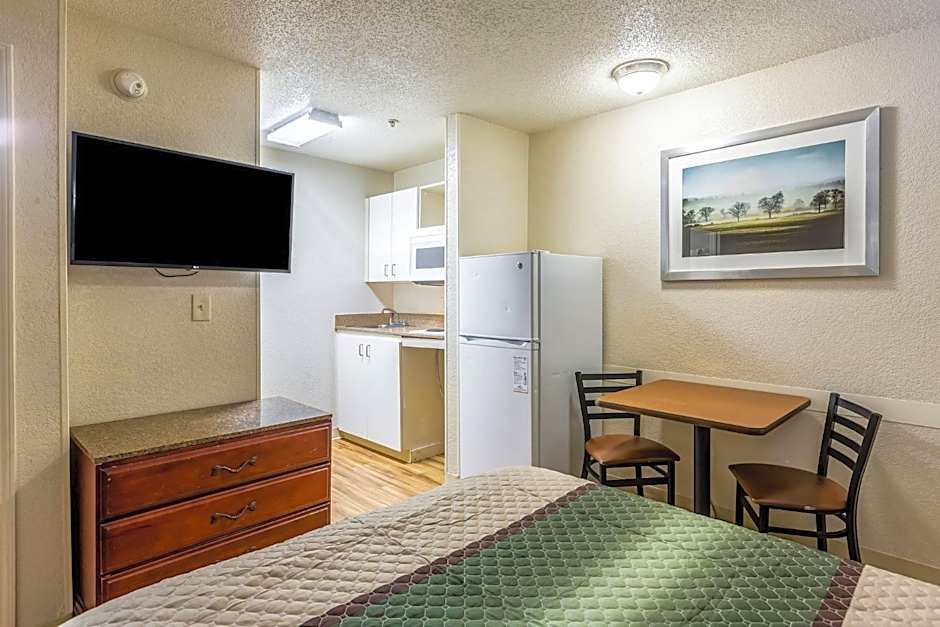 HomeTowne Studios Gainesville