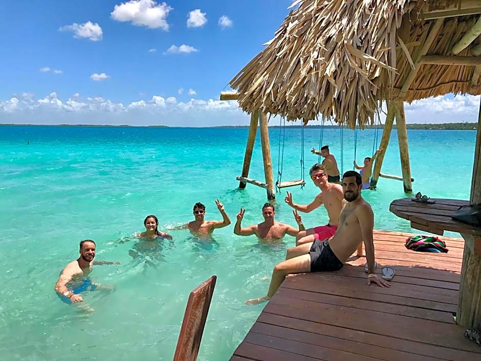 Yaxche Centro Hostal y Camping