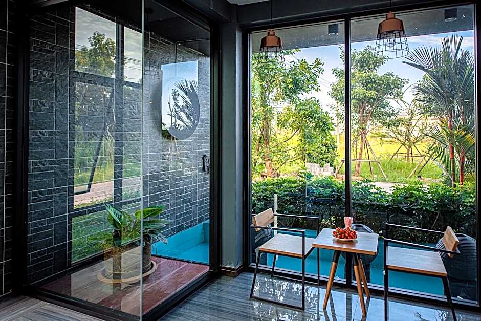 The living Hotel Samutprakan