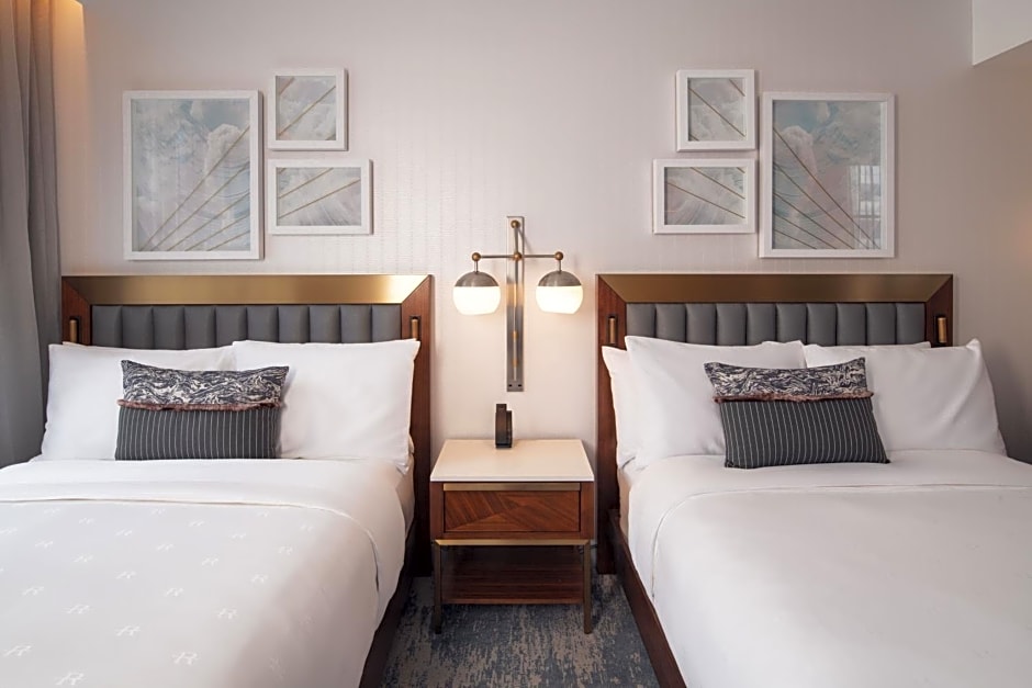 Rand Tower Hotel, Minneapolis, a Tribute Portfolio Hotel