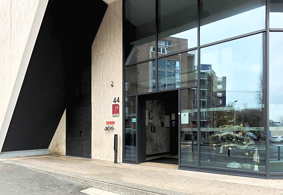 B&B HOTEL Paris Porte de Bagnolet