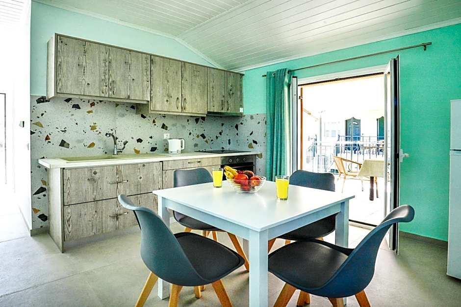 Filalithis Studios & Apartments