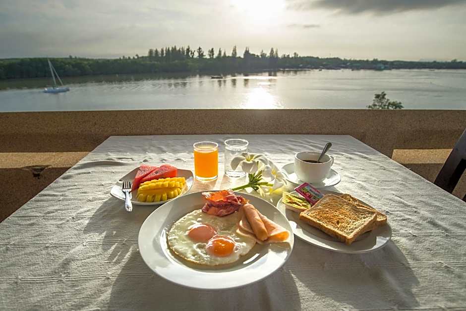 Krabi City Seaview Hotel