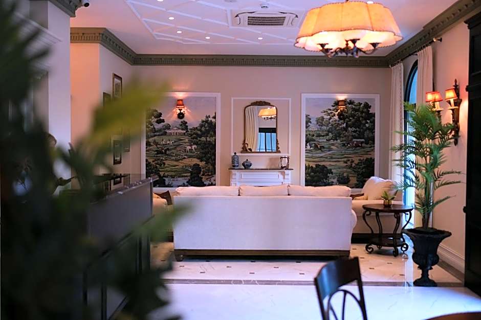 Mono Life Hotel