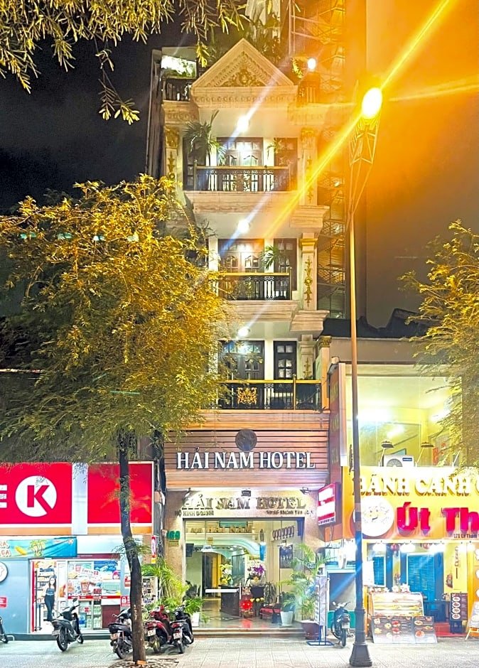 Hải Nam Hotel ( Sài Gòn )