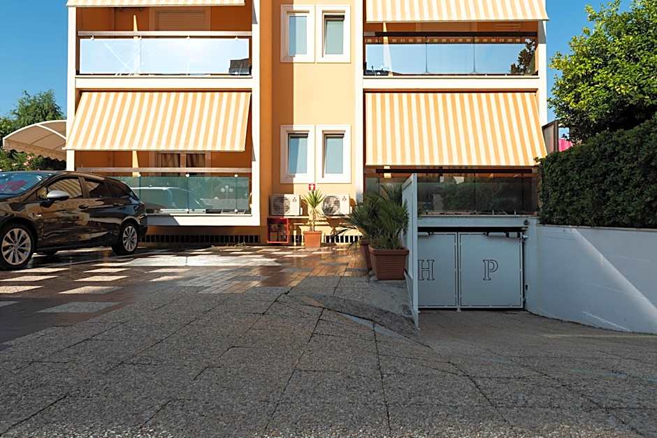 Hotel Paradiso