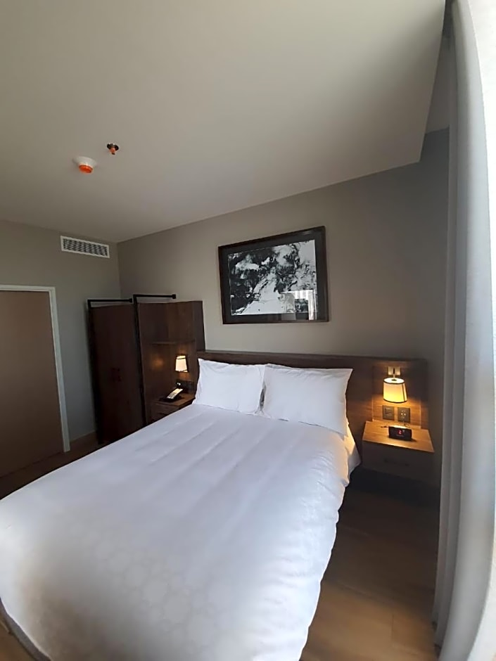 Staybridge Suites Guadalajara Novena By IHG