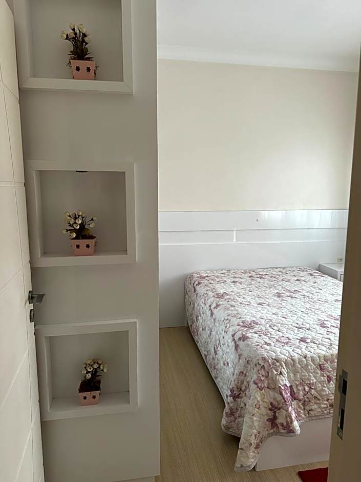 A Casa Dourada Encantada