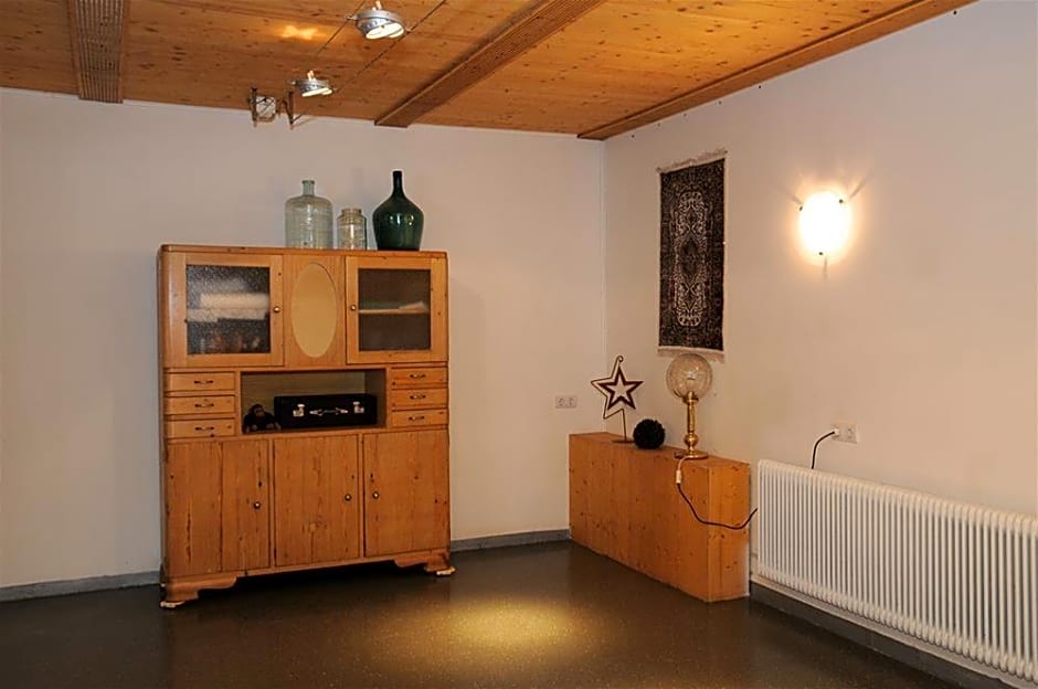 Geinberg Suites & Vianova  Center