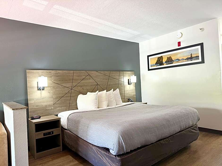 Quality Inn & Suites Greenville I-65