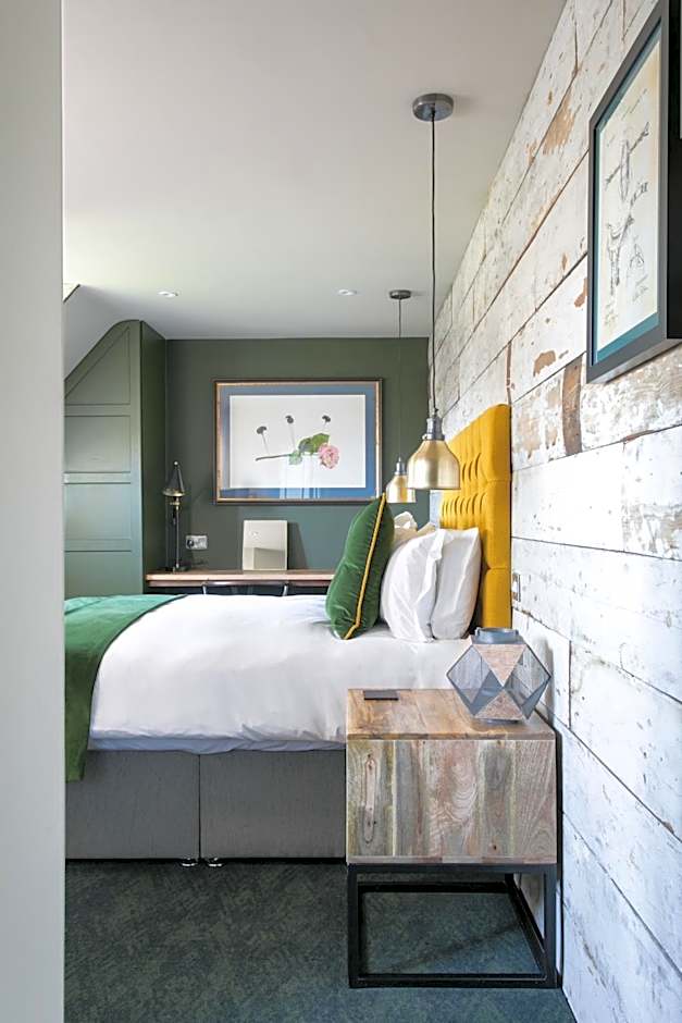 The Green Dragon Inn