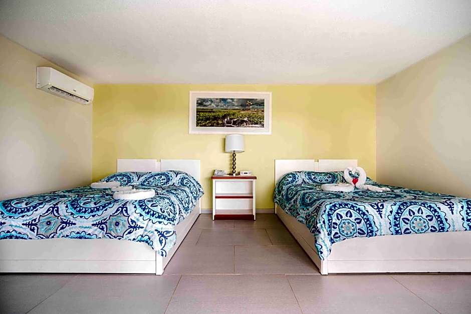 Captain Don's Habitat