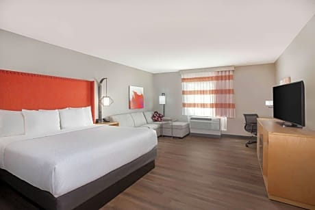 Executive King Room with Sofa Bed