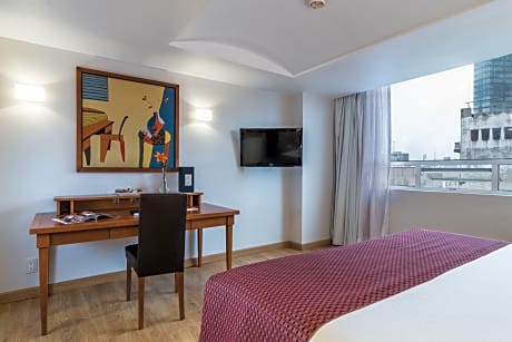 Junior Suite with extra-large bed