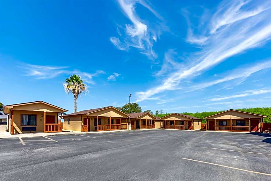 Best Western Regency Inn & Suites