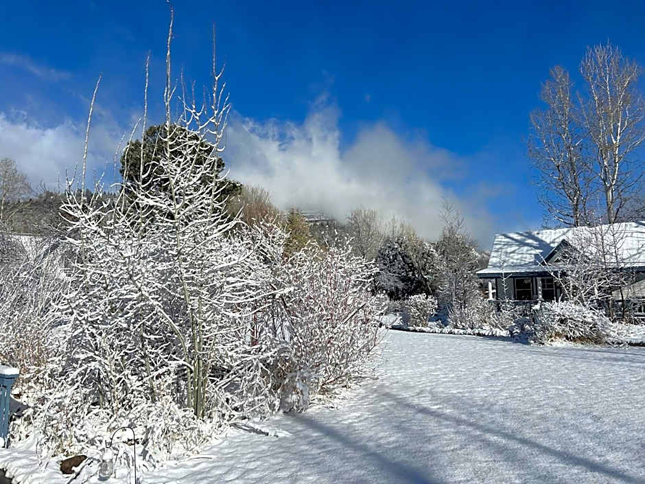 Apple Orchard Inn