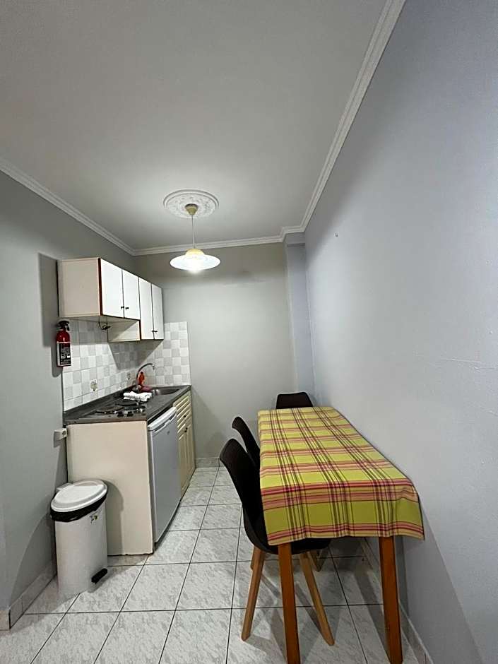 Nikos Studios and Apartments