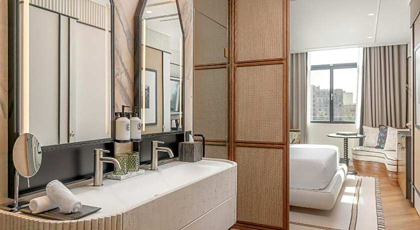 45 Times Barcelona Hotel