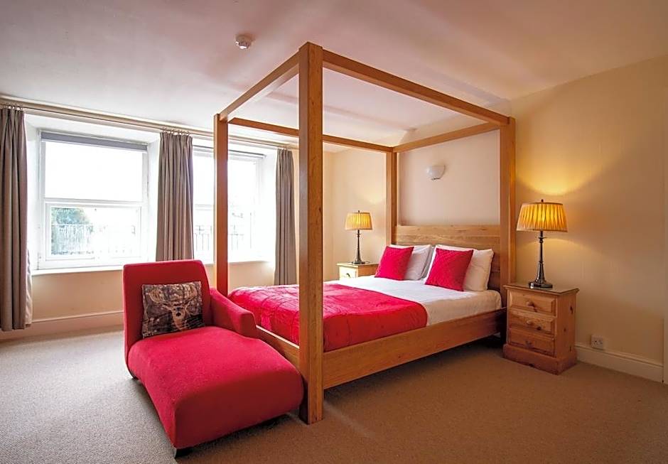 Newton House Hotel