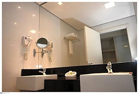 King Suite with Spa Bath