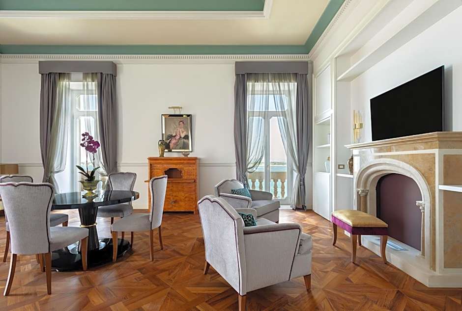 Grand Hotel Des Etrangers