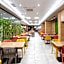 Avenue Hotel