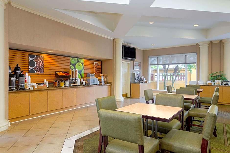 La Quinta Inn & Suites by Wyndham Lakeland West