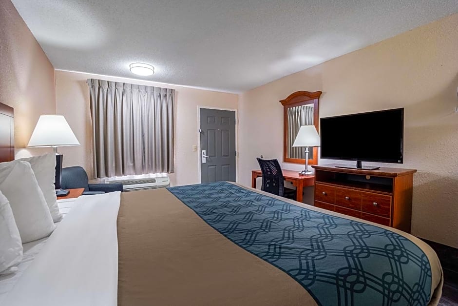 Econo Lodge Inn & Suites Cayce I-26 Airport