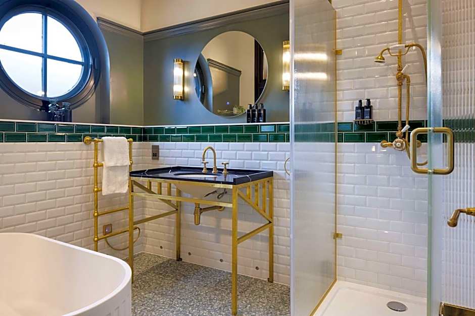 The Samuel Ryder Hotel St Albans, Tapestry Collection Hilton